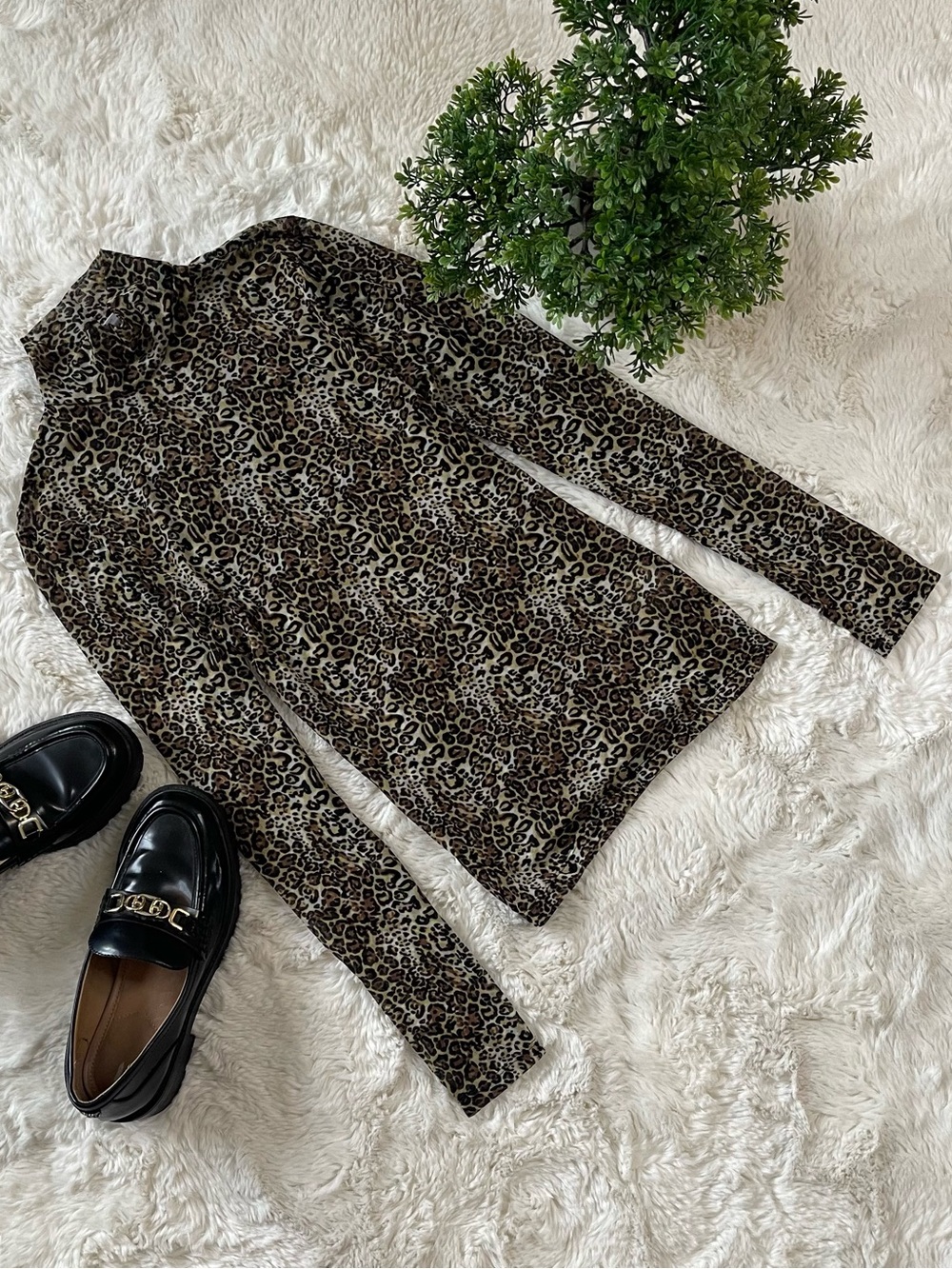 Reformation Kaye Mesh Top Leopard Print Sheer Turtleneck Long Sleeve Size S EUC